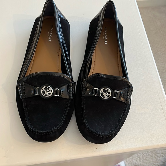 Coach women’s black suede loafer with patent leather trim size 9 - Picture 1 of 5